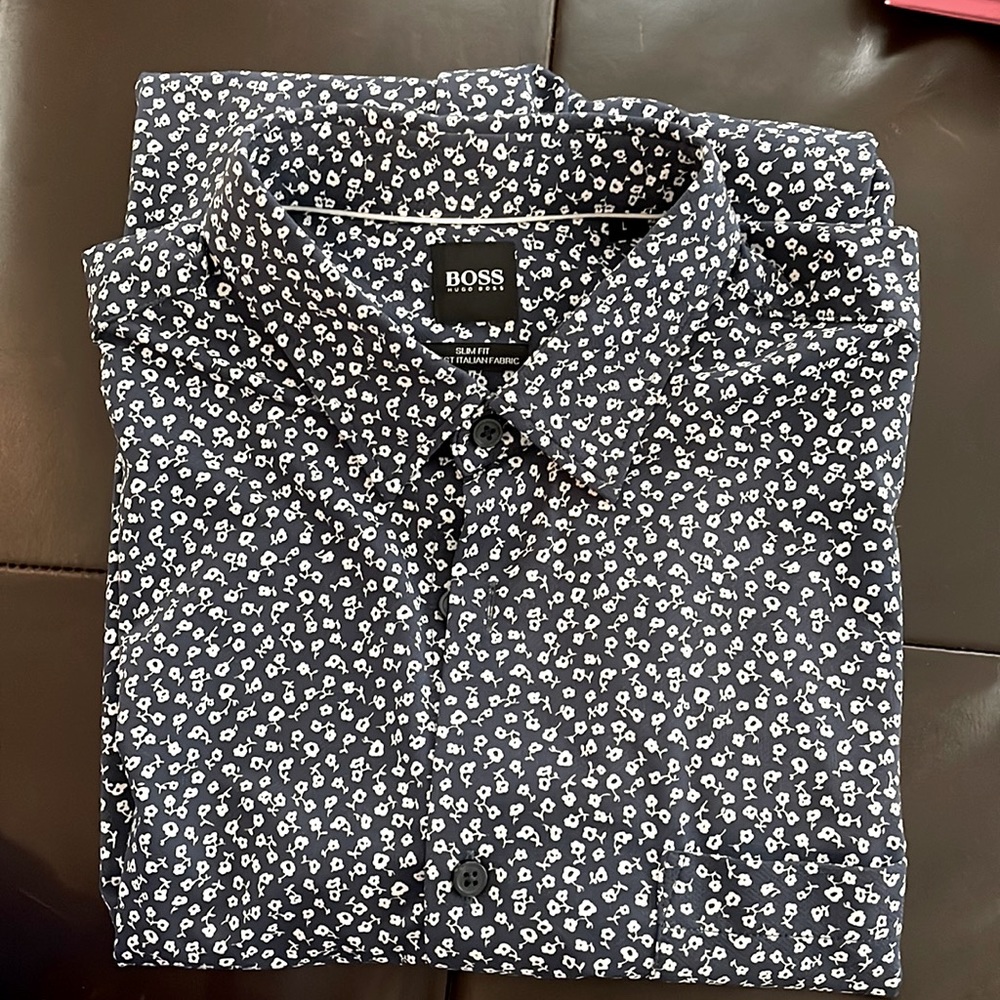 BOSS CASUAL SHIRT⭐️